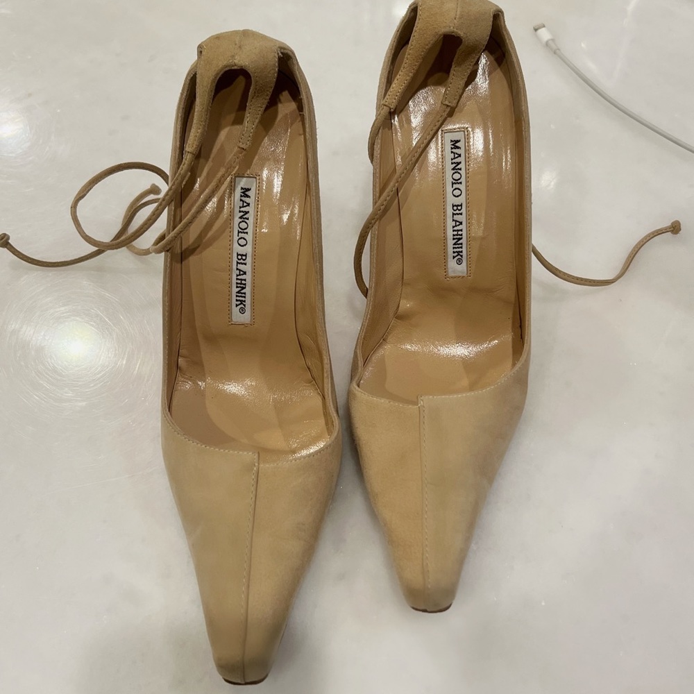 Manolo Blahnik vintage heel